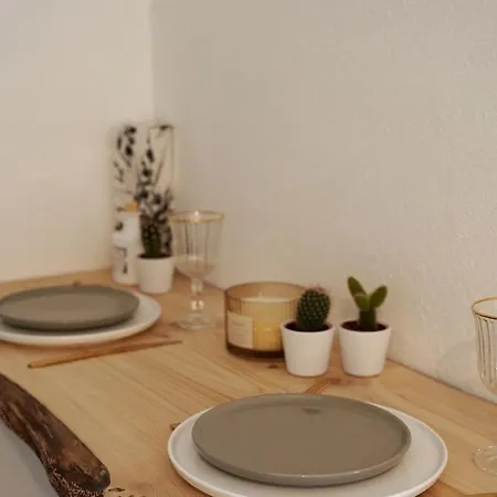 Au Bord De La 아파트 *